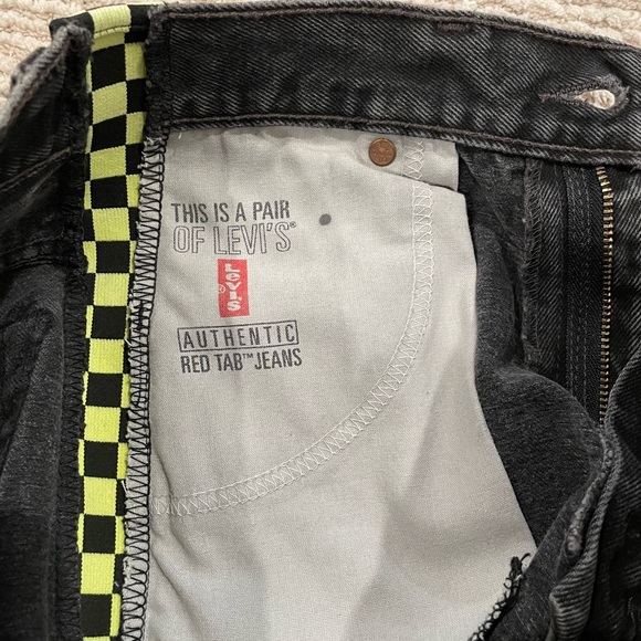 Levi’s 501 High-Rise Denim Shorts - Picture 8 of 11